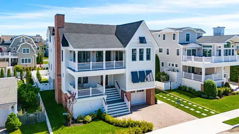 285 58th St, Avalon, NJ 08202