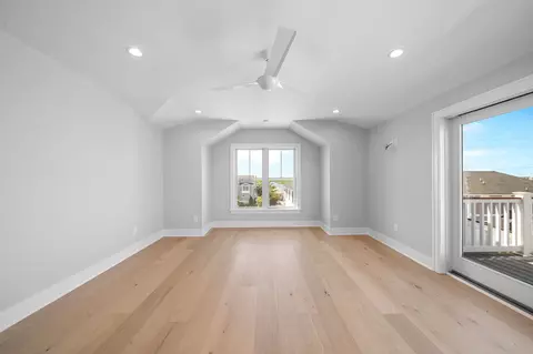 Bedroom - 285 58th St, Avalon, NJ 08202 photo 5 of 7
