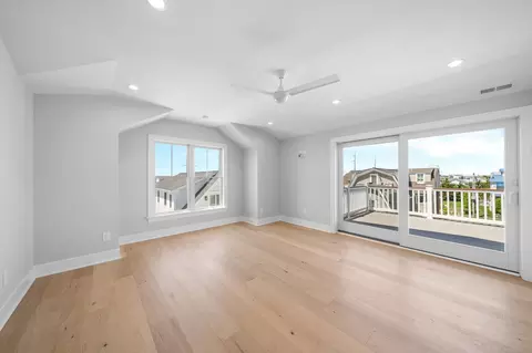 Bedroom - 285 58th St, Avalon, NJ 08202 photo 4 of 7