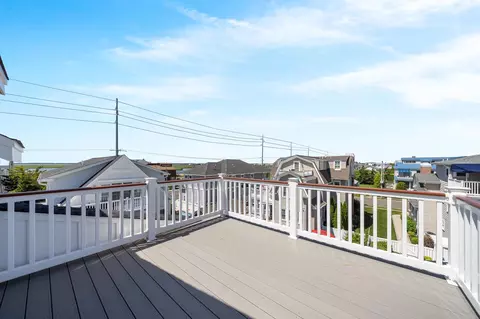 Exterior - 285 58th St, Avalon, NJ 08202 photo 10 of 10
