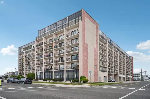500 Kennedy Dr #526-528, North Wildwood, NJ 08260
