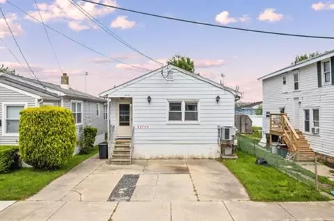 427 12 W Roberts Ave, Wildwood, NJ 08260