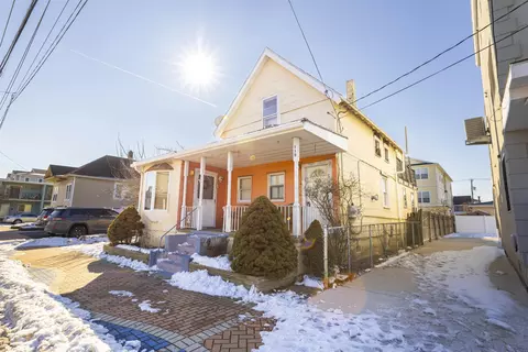 110 E Rio Grande Ave, Wildwood, NJ 08260
