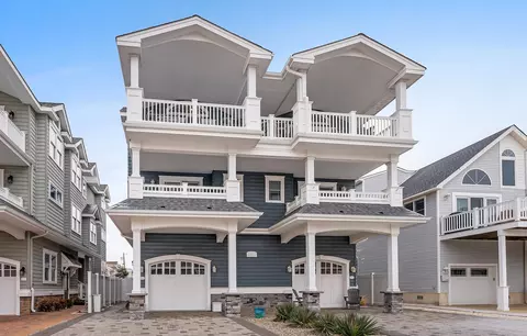 13 72nd St #WEST, Sea Isle City, NJ 08243