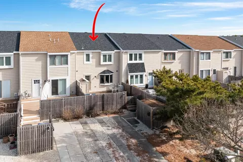 287 14th St #3, Avalon, NJ 08202