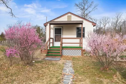 301 E Pacific Ave, Villas, NJ 08251
