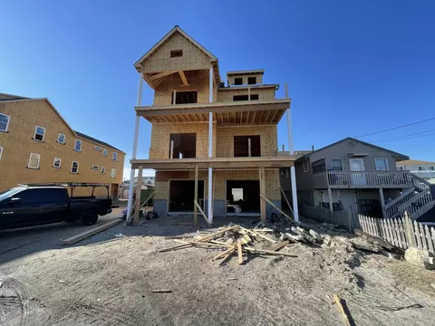 506 W Baker Ave #A, Wildwood, NJ 08260