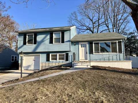 407 Croydon Dr, North Cape May, NJ 08204