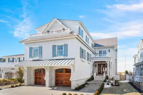11605 Paradise Dr, Stone Harbor, NJ 08247