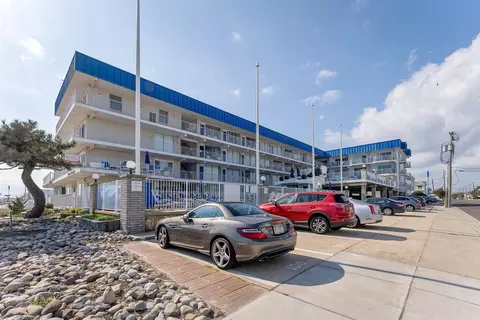 1000 Kennedy Dr #101, North Wildwood, NJ 08260