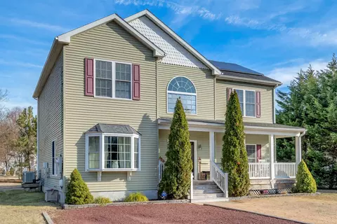 2 S 15th St, Del Haven, NJ 08251