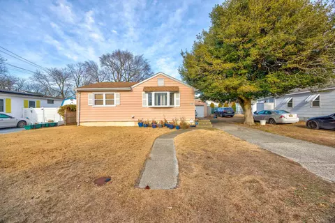 135 Maryland Ave, Villas, NJ 08251