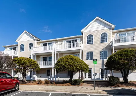 301 E Leaming Ave #D, Wildwood, NJ 08260