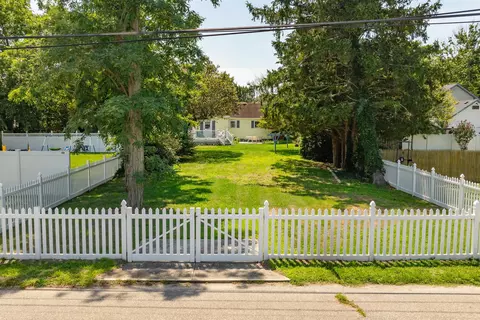 36 Locust Rd, Villas, NJ 08251