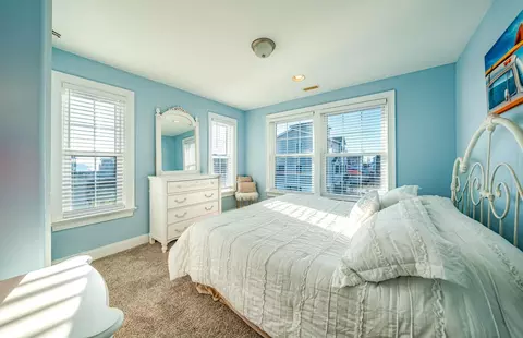Bedroom - 18 Vincent Rd, Strathmere, NJ 08248 photo 2 of 3
