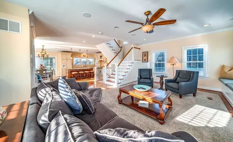 Living - 18 Vincent Rd, Strathmere, NJ 08248 photo 2 of 2