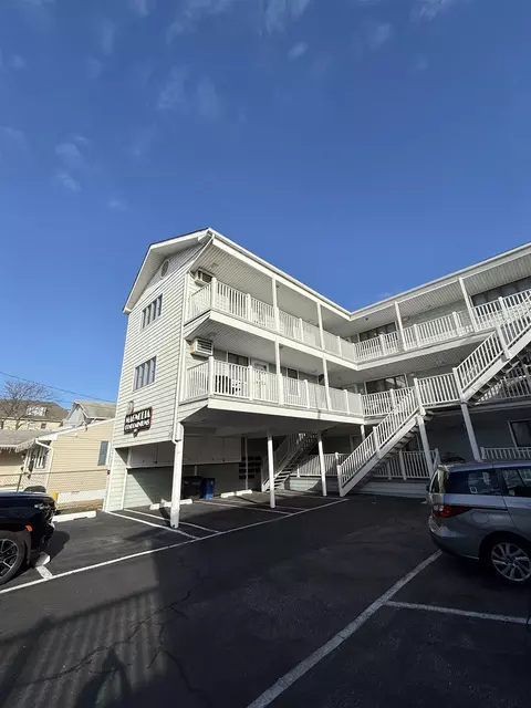 119 E Magnolia Ave #8, Wildwood, NJ 08260