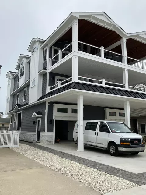 126 E 81st St #EAST, Sea Isle City, NJ 08243
