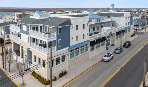 8600 Landis Ave #303, Sea Isle City, NJ 08243