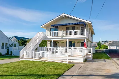 222 83rd St #A, Stone Harbor, NJ 08247