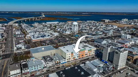 810 Asbury Ave #305, Ocean City, NJ 08226