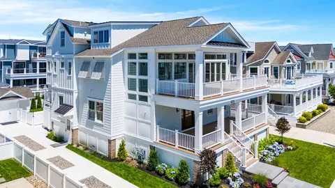 273 52nd St, Avalon, NJ 08202