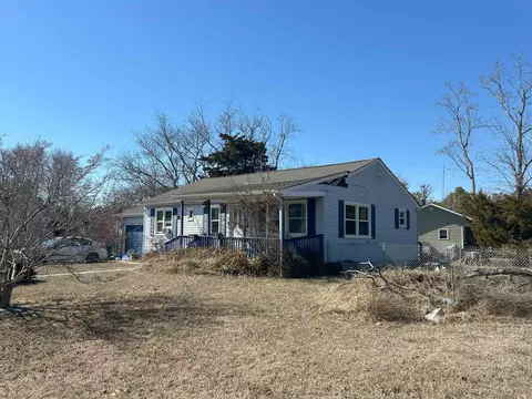 6 Wayne Ave, Cape May Court House, NJ 08210