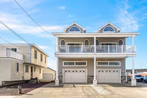 348 40th St #EAST, Sea Isle City, NJ 08243