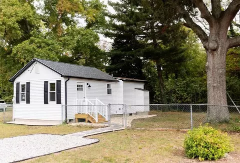 341 E Miami Ave, Villas, NJ 08251