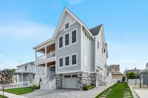 286 75th St, Avalon, NJ 08202