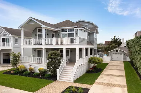 176 24th St, Avalon, NJ 08202