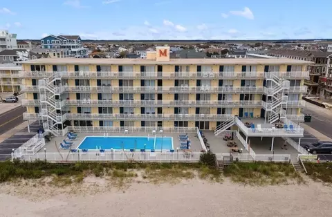 427 E Miami Ave #210, Wildwood Crest, NJ 08260