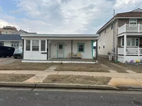 129 W 8th Ave, North Wildwood, NJ 08260