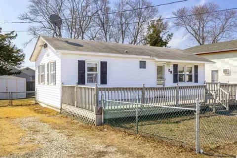 28 Birch Rd, Villas, NJ 08251