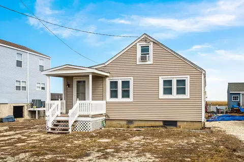 482 Old Avalon Blvd, Avalon, NJ 08202