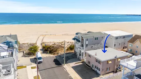 28 89th St, Sea Isle City, NJ 08243