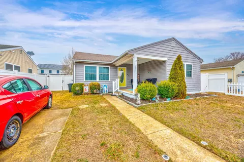 203 Oakdale Ave, Villas, NJ 08251