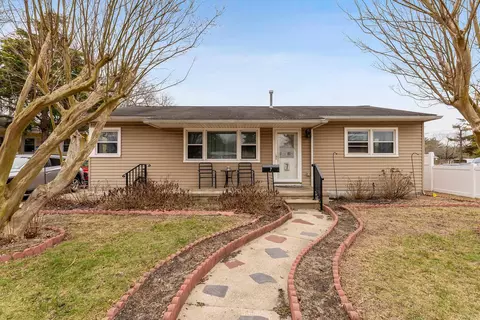 7 Corson St, Rio Grande, NJ 08242