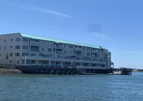 9400 Roberts Ave #302, Sea Isle City, NJ 08243