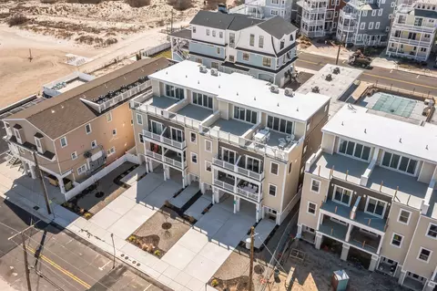 418-420 E Farragut Rd #C, Wildwood Crest, NJ 08260