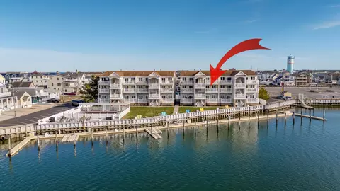 219 W 4th Ave #206, North Wildwood, NJ 08260