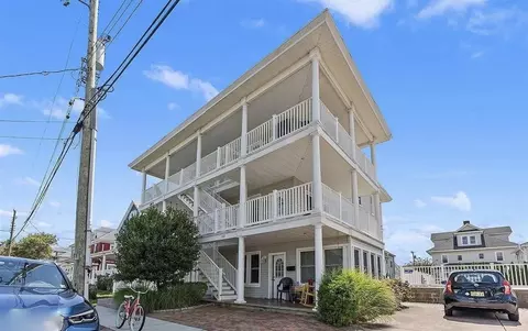 122 W Wisteria Rd #3, Wildwood Crest, NJ 08260