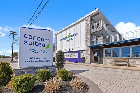 7800 Dune Dr #203, Avalon, NJ 08202