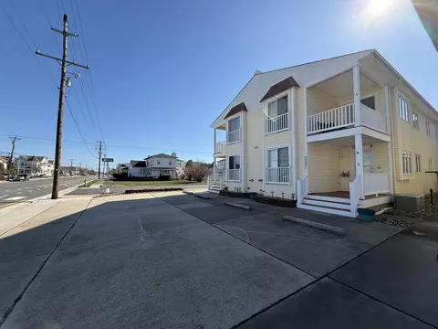 8001 Pacific Ave #4, Wildwood Crest, NJ 08260