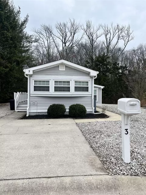 3 Brucker Dr, North Cape May, NJ 08204