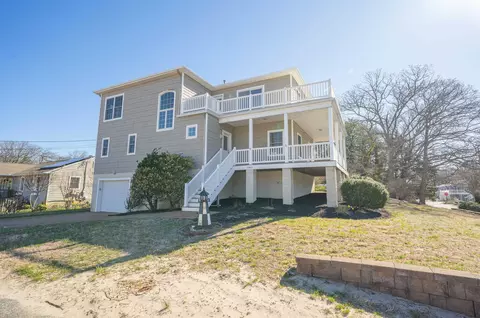 1003 Crest Pl, North Cape May, NJ 08204