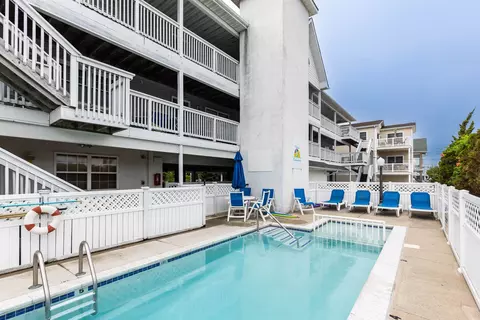 242 E Bennett Ave #6, Wildwood, NJ 08260