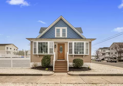 4217 Hudson Ave, Wildwood, NJ 08260