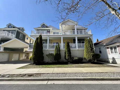 106 E Poplar Ave #101, Wildwood, NJ 08260