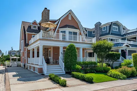 56 E 22nd St, Avalon, NJ 08202